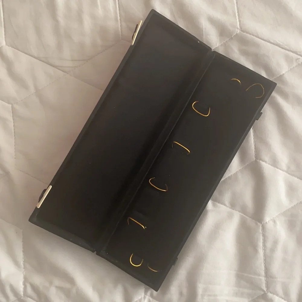 ❄️4 for $20❄️ Silk Chopstick Box - Picture 2 of 3